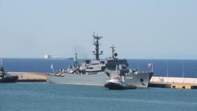Πειραιάς: Aναχώρησε το Ρωσικό εκπαιδευτικό «Perekop» (βίντεο)